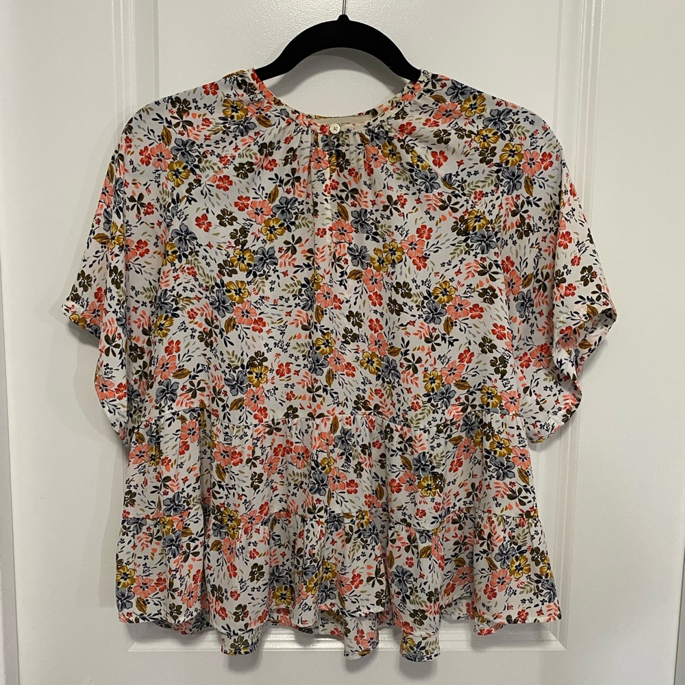 Floral Flowy Blouse with Ruffled Bottom